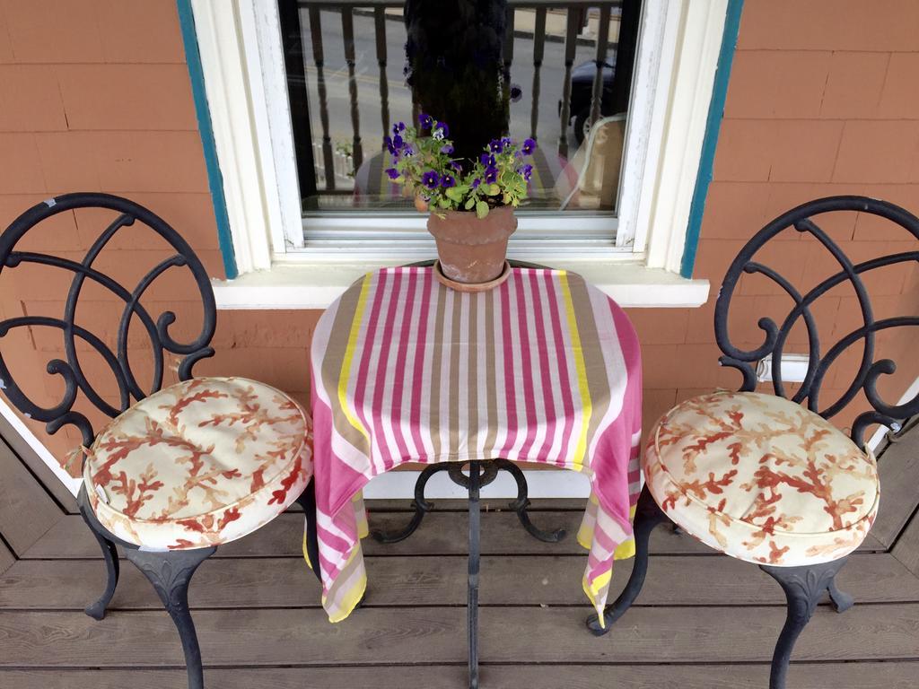 ווינת'רופ Harrington House Bed & Breakfast מראה חיצוני תמונה