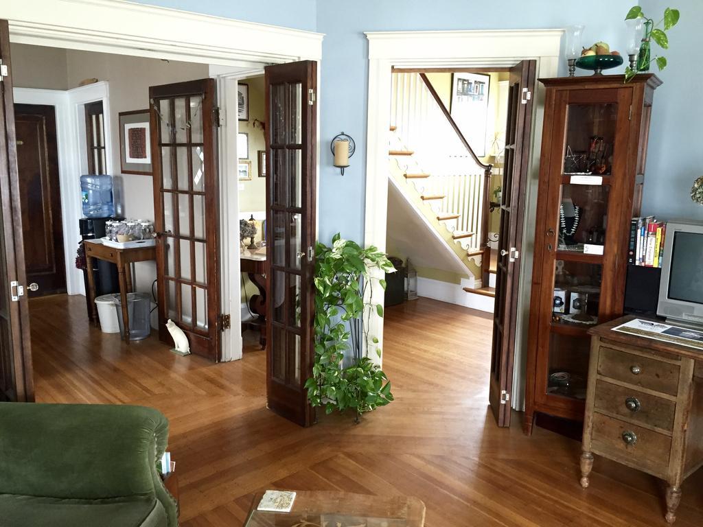 ווינת'רופ Harrington House Bed & Breakfast מראה חיצוני תמונה