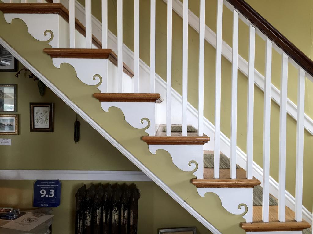 ווינת'רופ Harrington House Bed & Breakfast מראה חיצוני תמונה